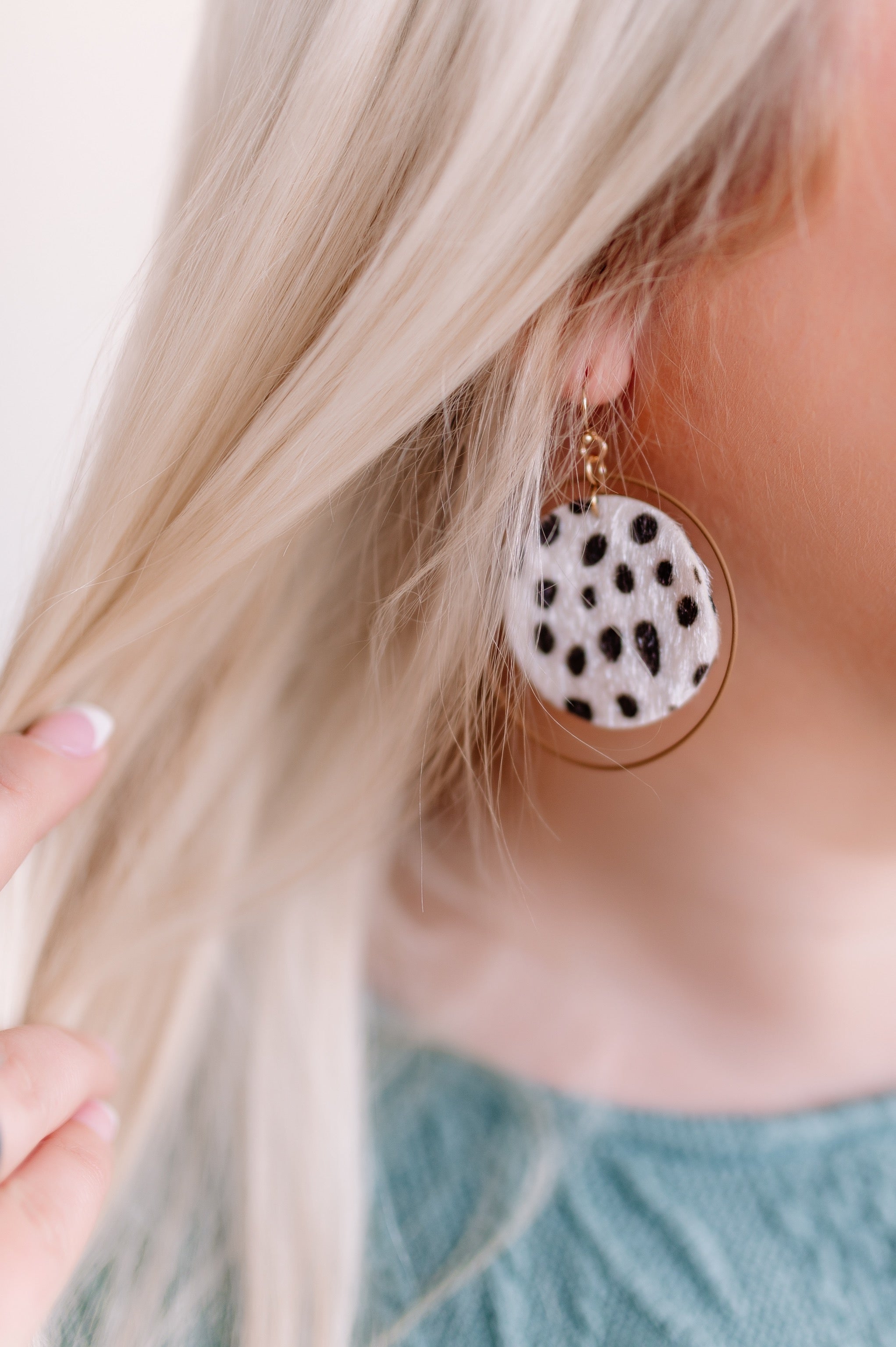 In The Clear Circle Leopard Earrings