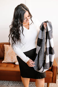 To Infinity Reversible Scarf In Houndstooth & Buffalo Plaid
