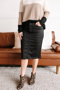 That Pencils Out Denim Skirt In Black Viper By Risen