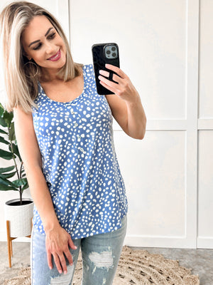 Decorative Button Front Sleeveless Top In Blue Leopard